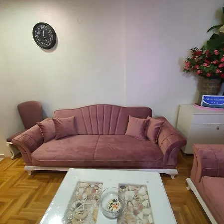 Kristina, Istocno Sarajevo,vojvode Radomira Putnika 49f