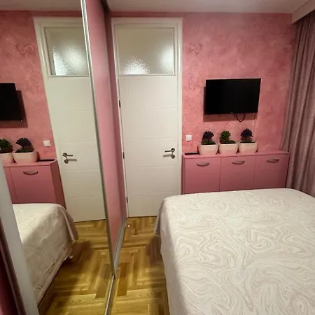 Apartment Kristina, Istocno Sarajevo,vojvode Radomira Putnika 49f *