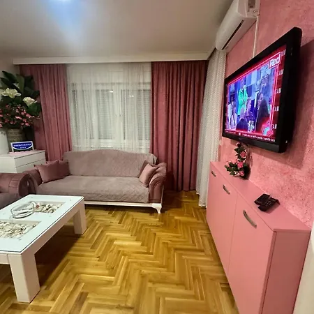 Kristina, Istocno Sarajevo,vojvode Radomira Putnika 49f Apartment *
